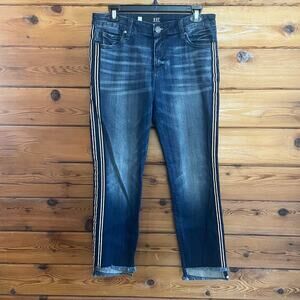 Kut From The Kloth Reese Ankle Crop Straight Leg side strip Size 4